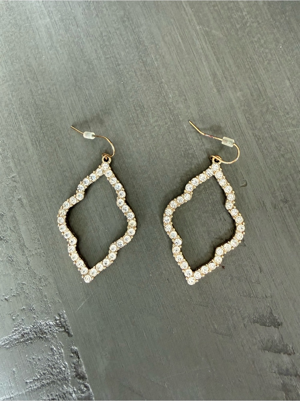 Gold Crystal Openwork Dangle Earrings - Sparkling Gold Tone